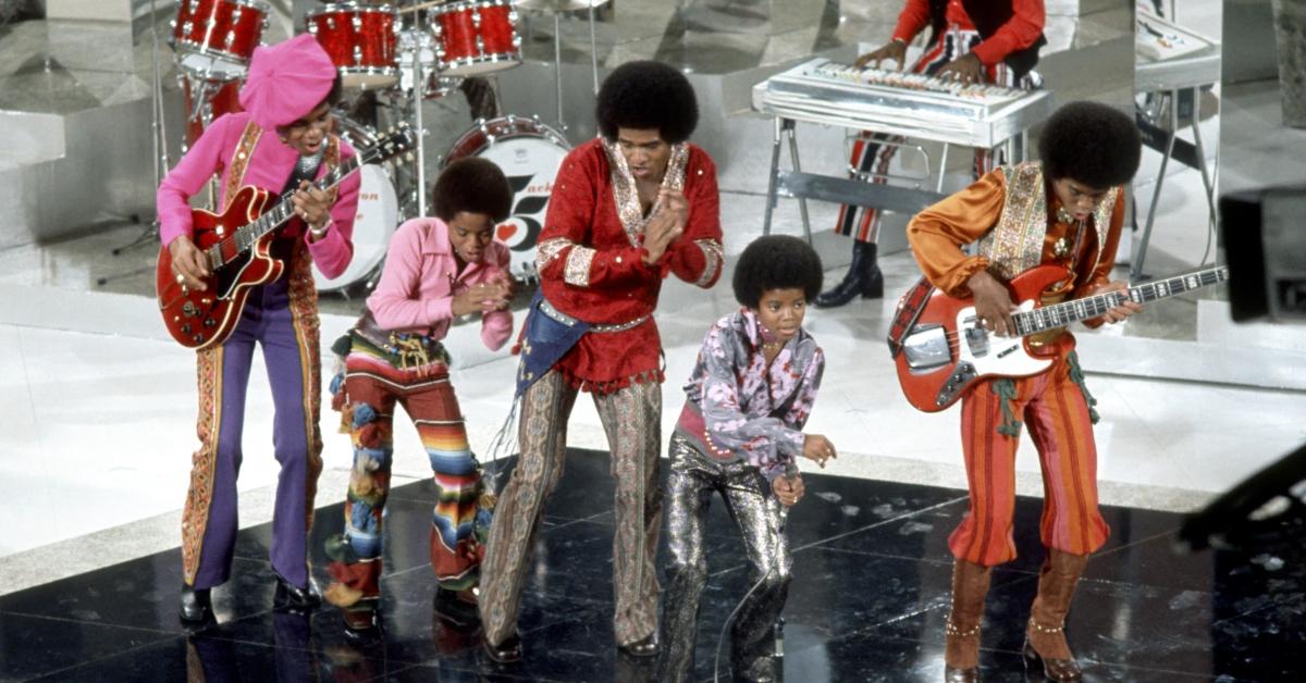  R&B quintet "Jackson 5" perform on a TV show in circa 1971. (L-R) Tito Jackson, Marlon Jackson, Jackie Jackson, Michael Jackson, Jermaine Jackson. 