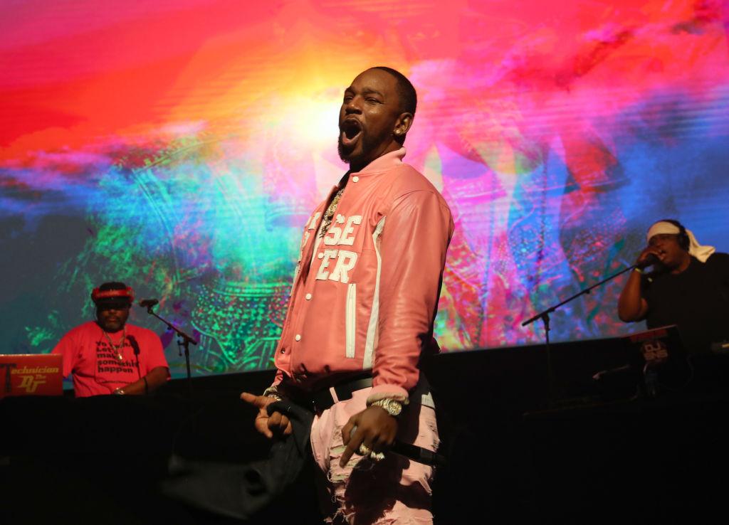 Cam'ron performs in concert during "Ma$e, Cam'ron And Jadakiss Live" at the Apollo Theater 