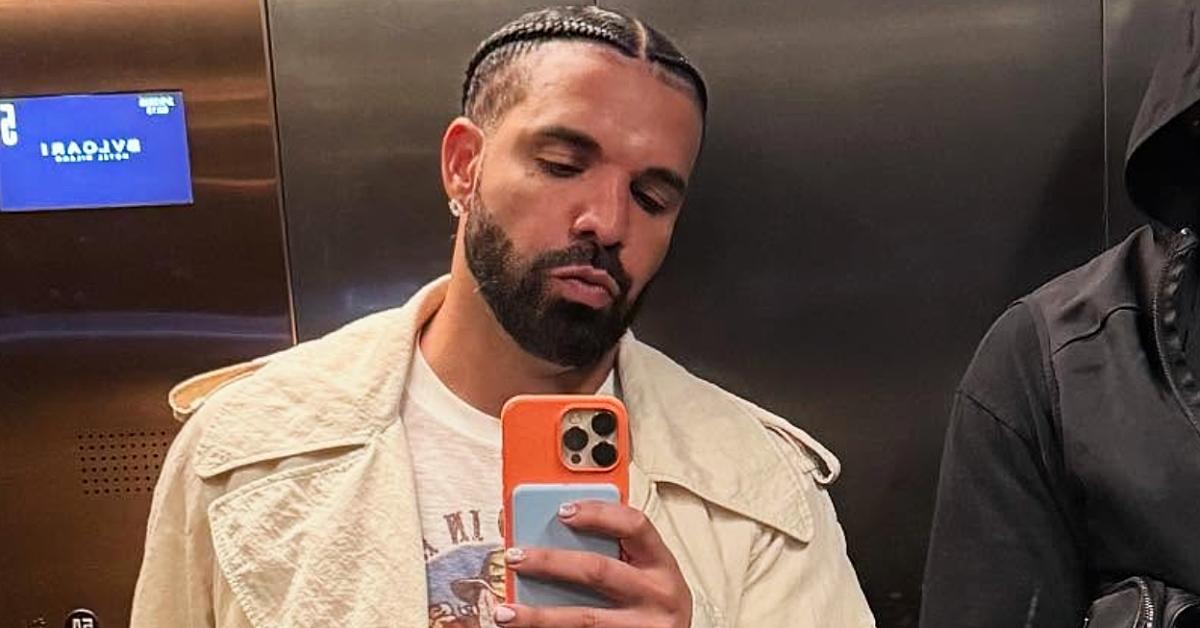 Drake poses for IG selfie