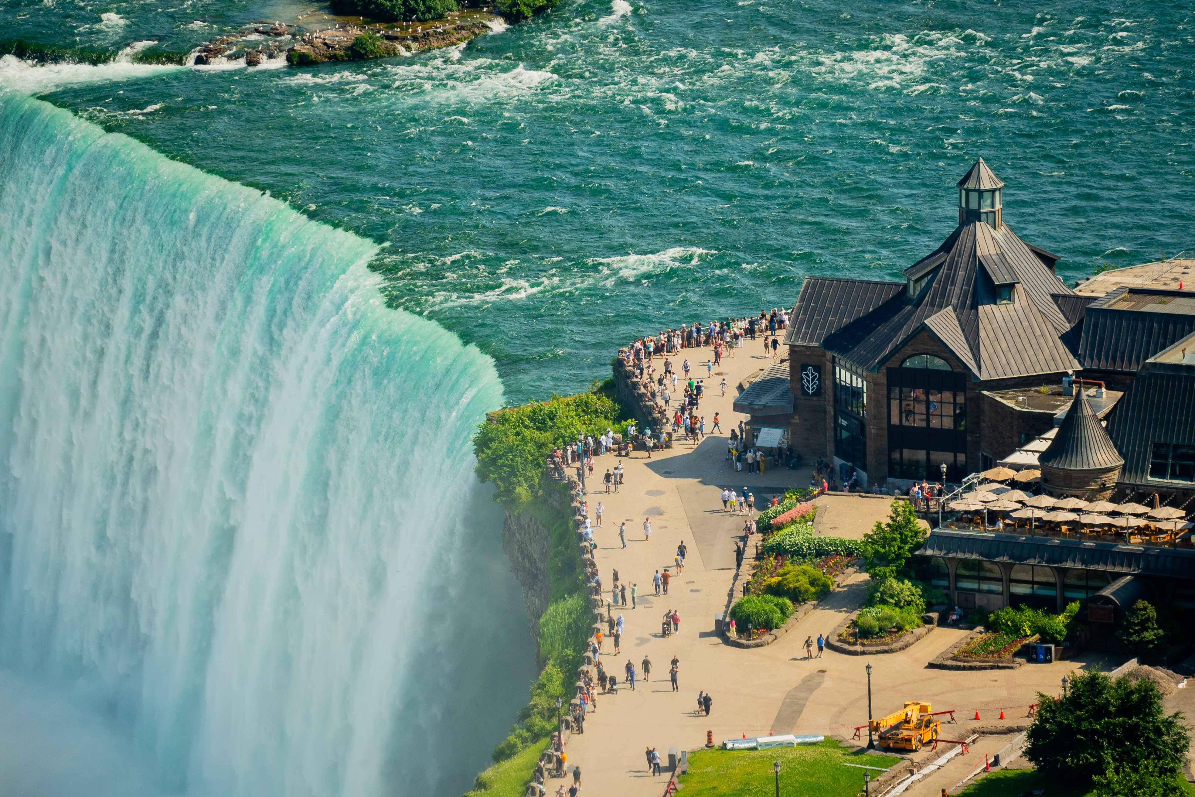 niagara falls  compressed