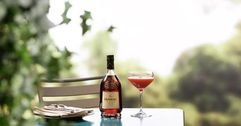 Hennessy VSOP Celebrates STARZ Run The World with Cocktail Kit