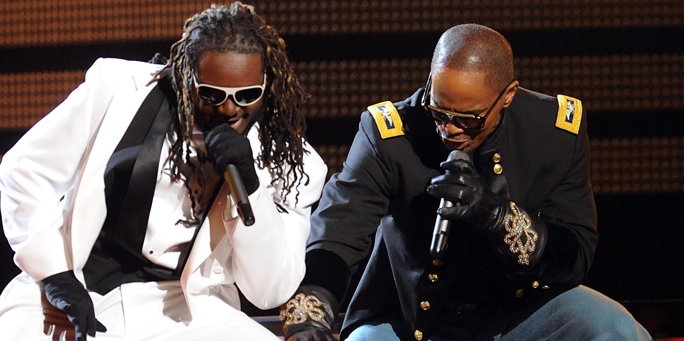 t pain and jamie foxx perform onstage