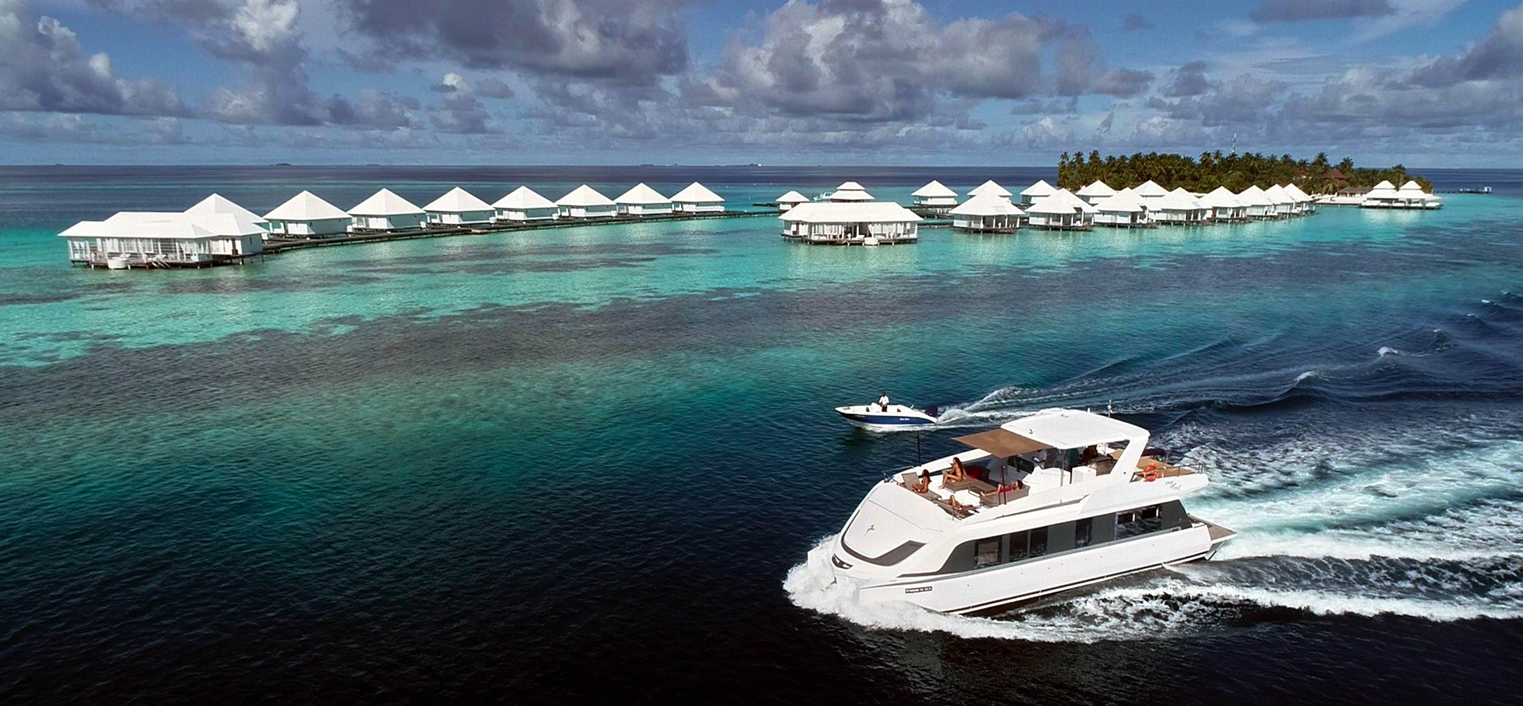 photo credit yatch maldives