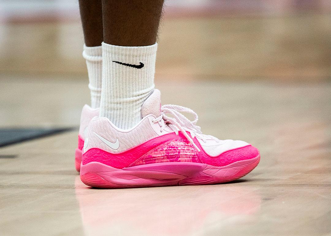 Pink basketball shoe searches grow 15% year over year