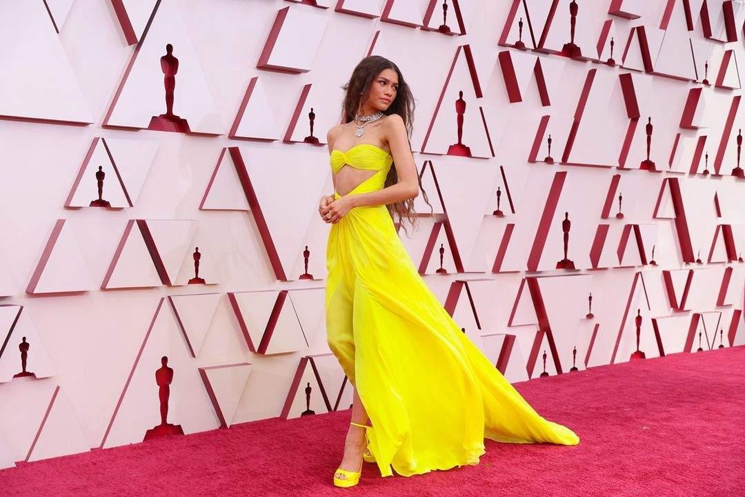 Zendaya Wears Yellow Valentino Dress at Oscars 2021