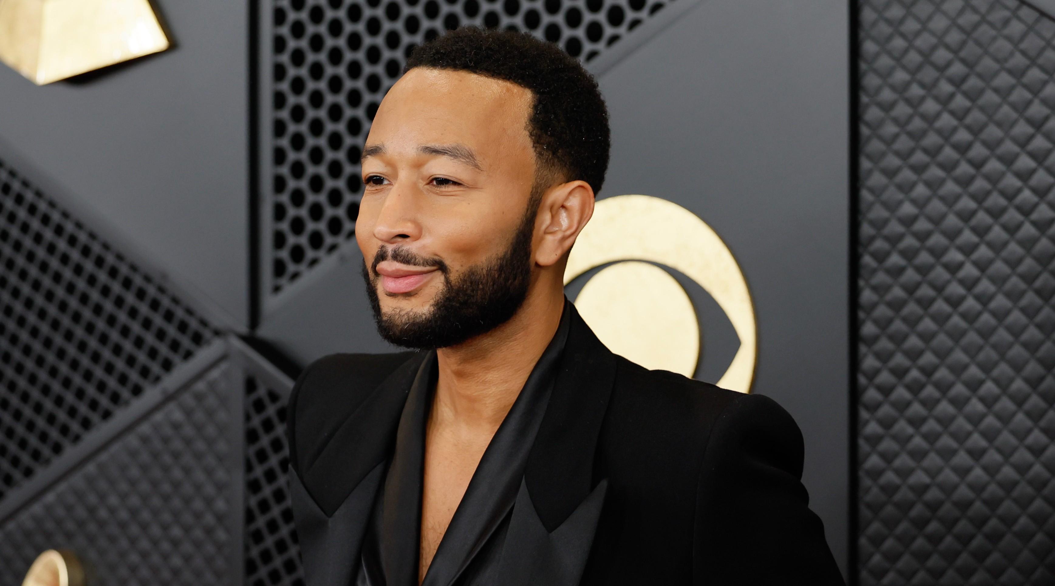 john legend arrives on the red carpet at the cryptocom