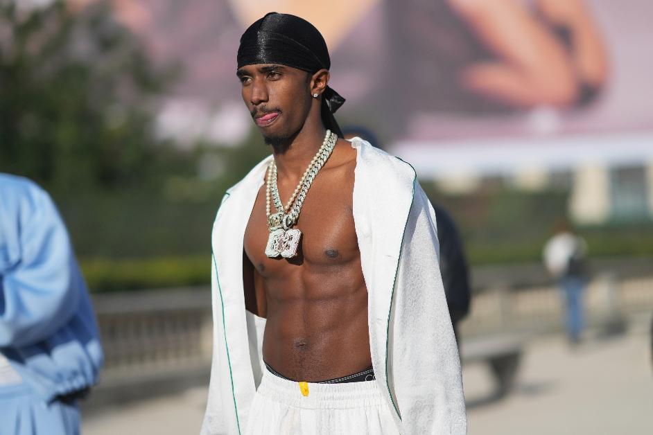 these-2000s-hip-hop-fashion-trends-for-men-are-coming-back