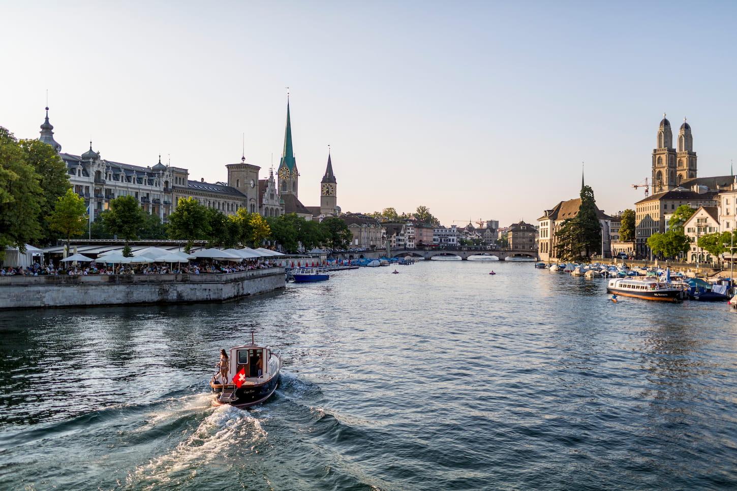 lake zurich switzerland