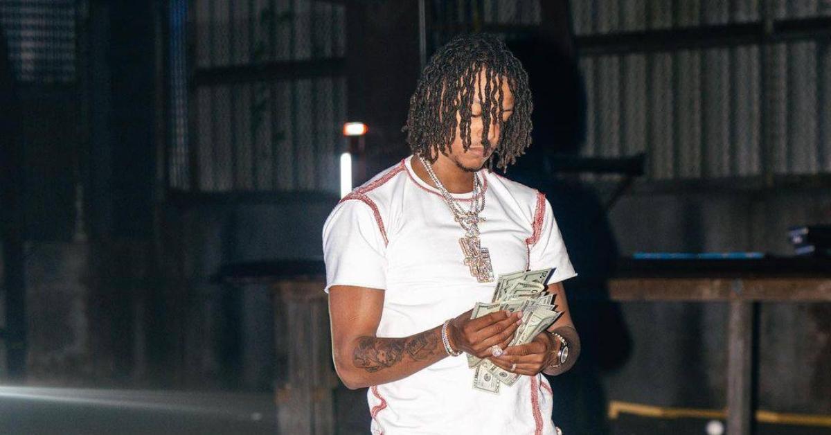 skilla baby counts money