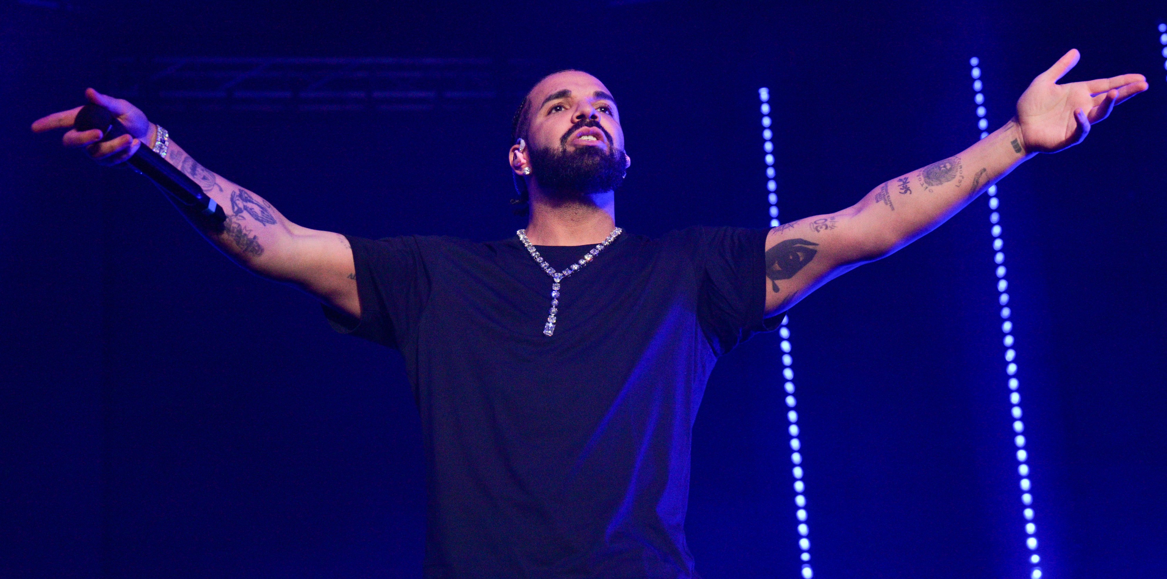 Did You Know That These Famous Rappers Have Ghostwriters?