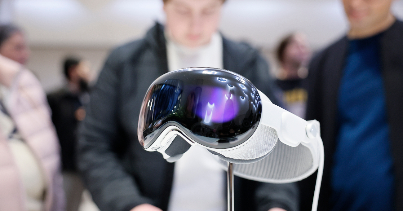 Vision Pro Resolution Advantages and Disadvantages of the Apple Vision Pro
